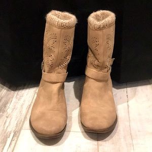 Tan boots